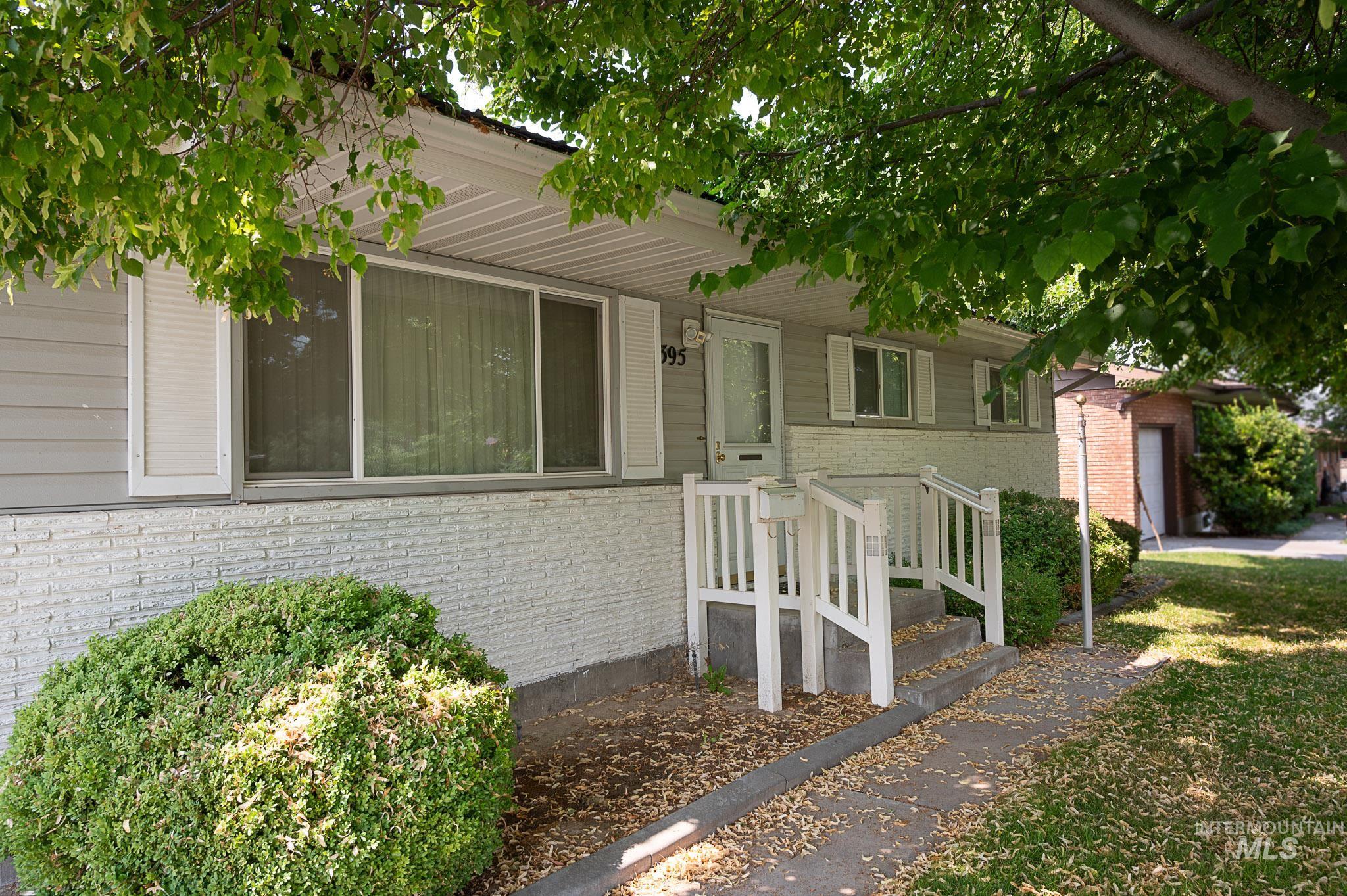 Dubois Ave, Twin Falls, ID 83301