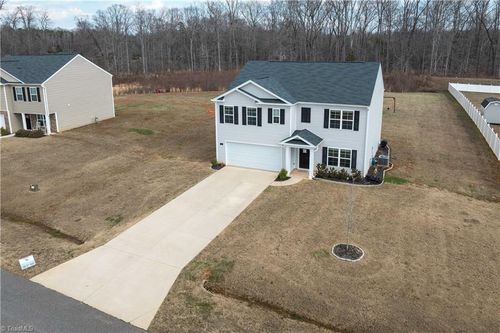 174 Culloden Dr, Mocksville, NC, 27028-4883 | Card Image