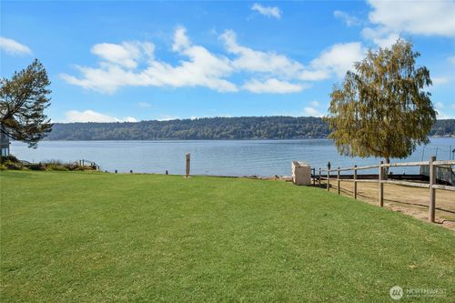 25815 Stuckey Ave Sw, Vashon, WA, 98070-8434 | Card Image