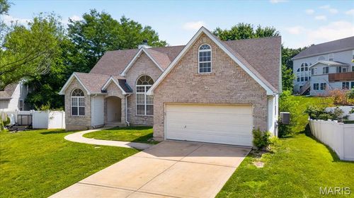 3986 Poppy Marie Ln, Saint Charles, MO, 63304-7038 | Card Image