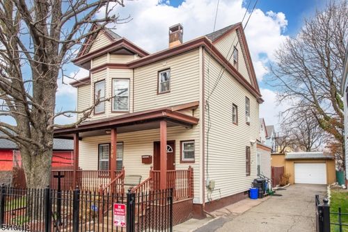 204 Central Ave, Passaic, NJ, 07055-8616 | Card Image