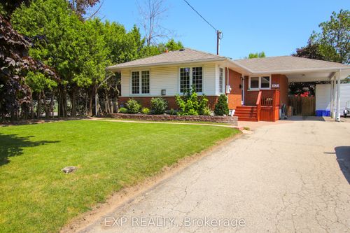 805 Glengrove Street, Oshawa, ON, L1J5C7 | Card Image