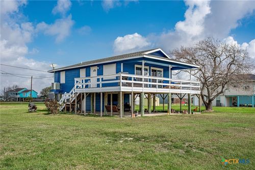 448 Stovall Dr, Palacios, TX, 77465-1723 | Card Image