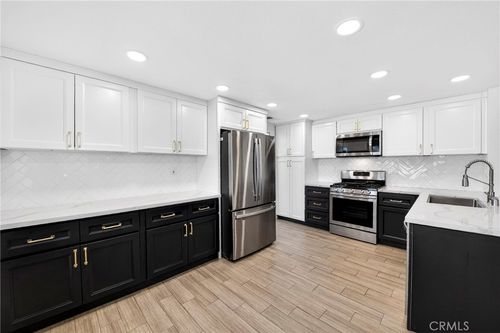 3355 Sterling Dr, Corona, CA, 92882 | Card Image