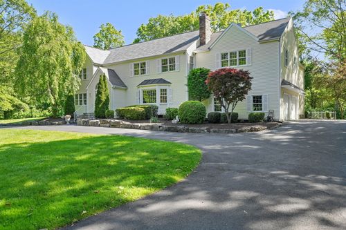22 Fox Run, Wilton, CT, 06897-1110 | Card Image