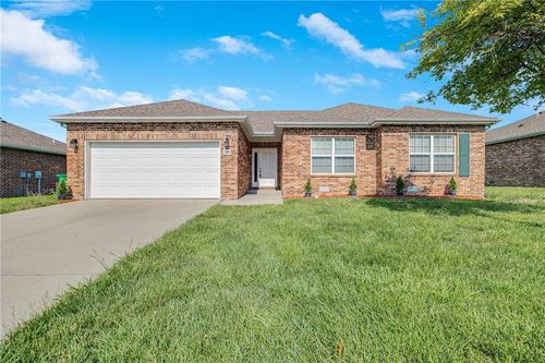 804 Birch St, Butler, MO, 64730-1867 | Card Image