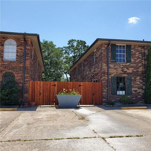 1536 Hickory Ave, Harahan, LA, 70123-2135 | Card Image