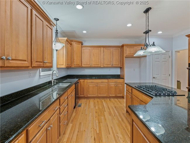 75 Poinsetta Dr, House other with 6 bedrooms, 6 bathrooms and null parking in Scott Depot WV | Image 9