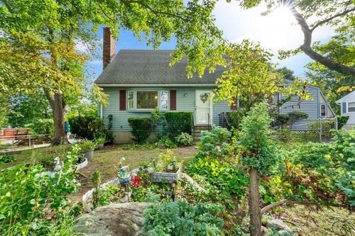7 Charlotte Dr, Bristol, RI, 02809-4205 | Card Image
