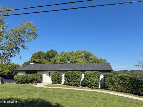 1220 Scenic Hill Dr, Louisville, TN, 37777-5524 | Card Image