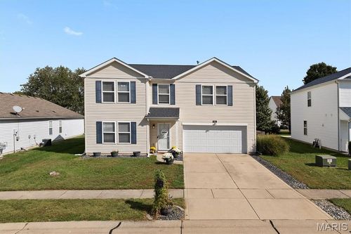 455 Falling Leaf Way, Mascoutah, IL, 62258-2787 | Card Image