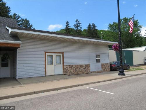 420 Main St, Plum City, WI, 54761-9056 | Card Image