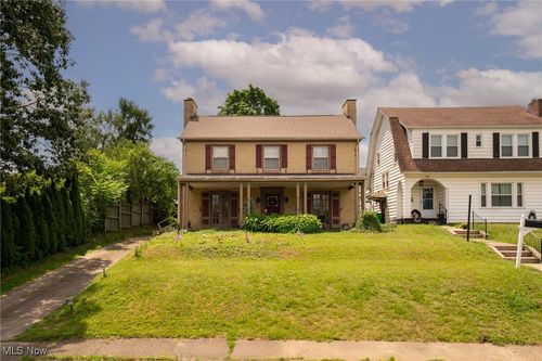 411 Korman Ave Ne, Massillon, OH, 44646-4535 | Card Image