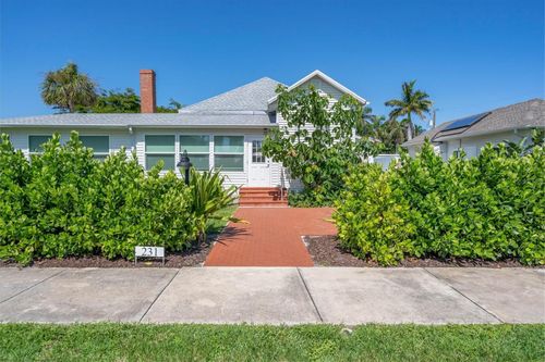 231 Gilchrist Ave, BOCA GRANDE, FL, 33921-1011 | Card Image