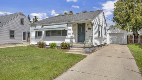 649 S Indiana Avenue, West Bend, WI, 53095 | Card Image