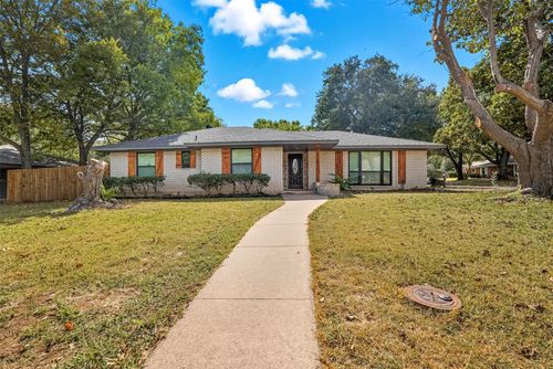 412 Brook Hollow Cir, Desoto, TX, 75115 | Card Image