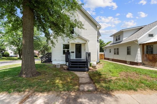 1356 Hinkley Ave, Cedar Rapids, IA, 52405-3706 | Card Image