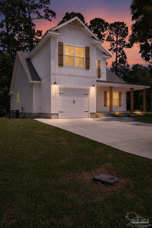 3318 Bob Tolbert Rd, Navarre, FL, 32566-9600 | Card Image