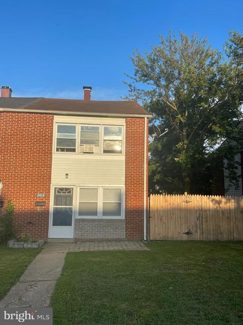 2013 Kelmore Rd, DUNDALK, MD, 21222-5604 | Card Image