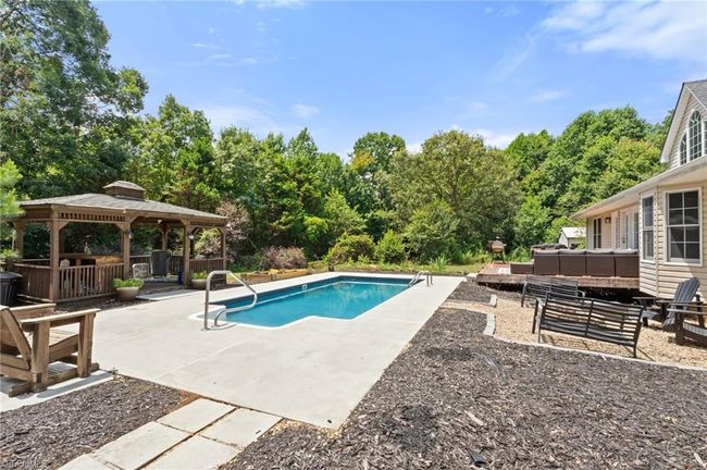 2224 Brower Mill Rd, House other with 3 bedrooms, 3 bathrooms and null parking in Seagrove NC | Image 37
