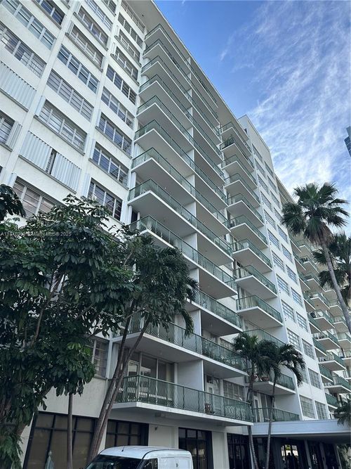 apt-706-1408 Brickell Bay Dr, Miami, FL, 33131-3623 | Card Image