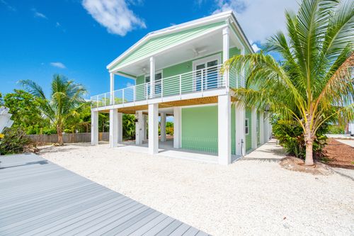 335 Pirates Rd, Little Torch Key, FL, 33042-5541 | Card Image