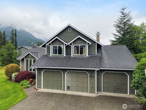 1340 Maloney Grove Avenue Se, North Bend, WA, 98045 | Card Image