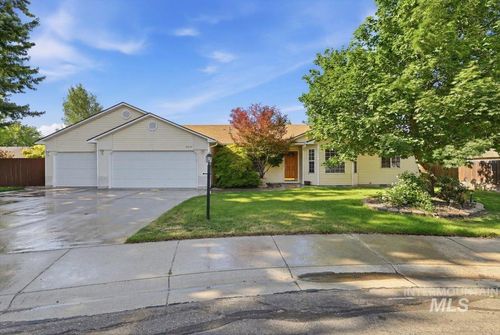 2649 W Wave Ct, Meridian, ID, 83642-8516 | Card Image