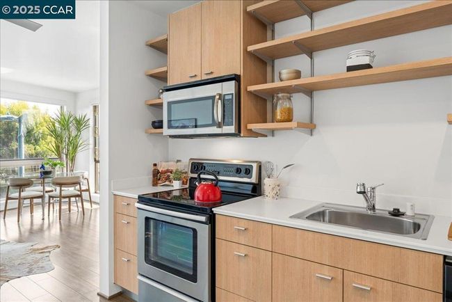 UNIT-365 - 1201 Pine St, Condo with 1 bedrooms, 1 bathrooms and 1 parking in Oakland CA | Image 9