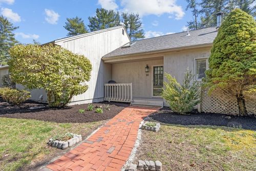 30-30 Trout Farm Ln, Duxbury, MA, 02332-4609 | Card Image