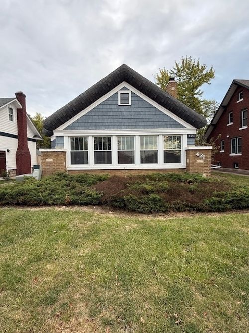 421 N Hough St, BARRINGTON, IL, 60010-3028 | Card Image