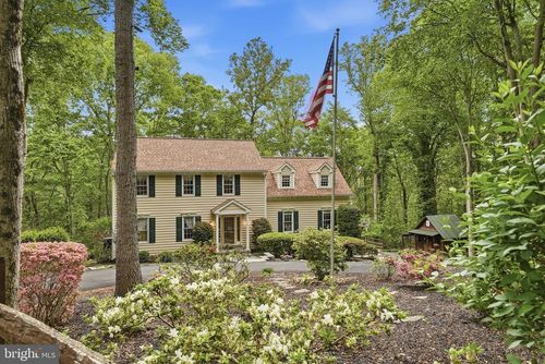 5750 Laurel Glen Ct, Manassas, VA, 20112-3057 | Card Image