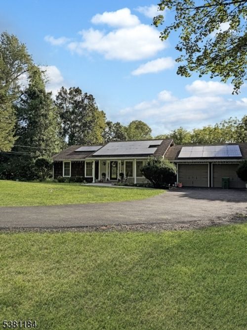 84 Spring Valley Rd, Hardwick, NJ, 07825-9541 | Card Image