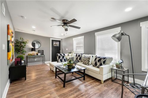 2802 Palm Dr, east point, GA, 30344-3710 | Card Image