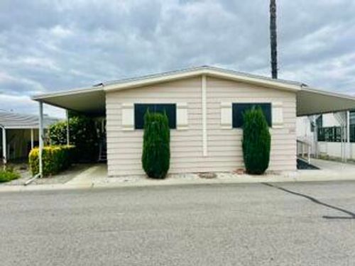 295-5001 W Florida Ave, Hemet, CA, 92543 | Card Image