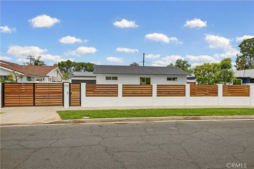 2515 E Orange Grove Ave, Orange, CA, 92867-7376 | Card Image