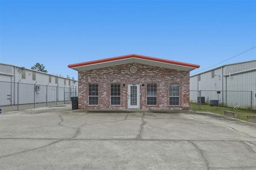 2312 E Burton St, Sulphur, LA, 70663-2928 | Card Image