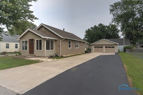 223 Beach St, Northwood, OH, 43619-1707 | Card Image