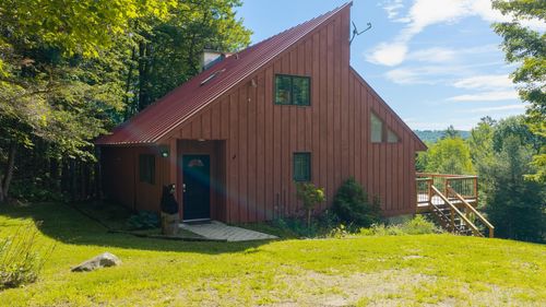 95 Hemlock Dr, Londonderry, VT, 05148-9769 | Card Image