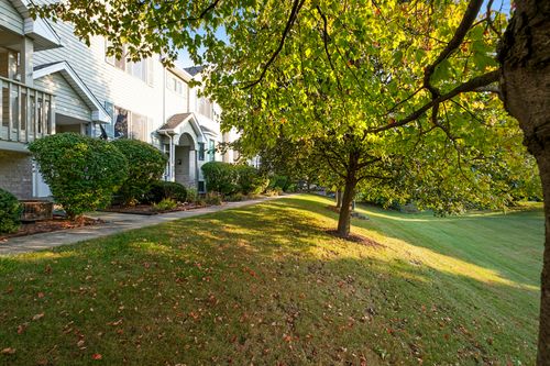 403-403 E Willow St, Elburn, IL, 60119-8999 | Card Image