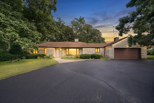 41725 N Us Highway 45, ANTIOCH, IL, 60002-7245 | Card Image