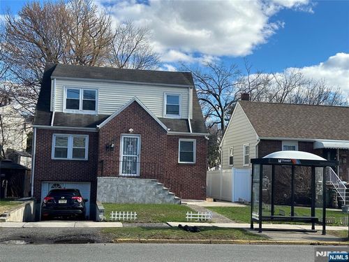 264 Shaler Blvd, Ridgefield, NJ, 07657-2551 | Card Image