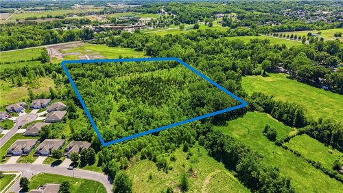 1300 S Van Maele Rd, Independence, MO, 64057 | Card Image