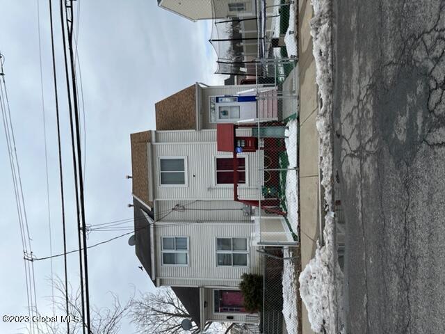 Hamilton St, Schenectady, NY 12307