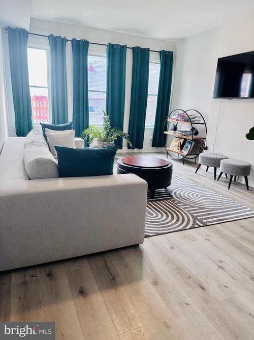 750 Dolphin St, BALTIMORE, MD, 21217-2931 | Card Image