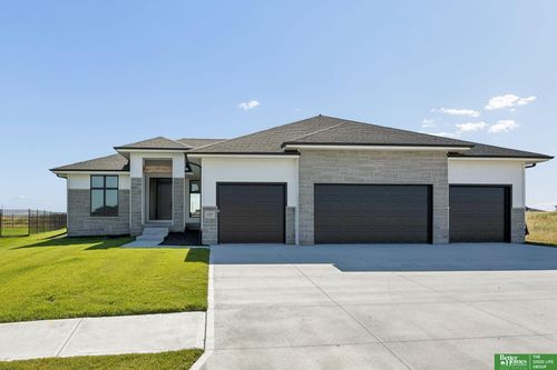 19505 Allied St, Elkhorn, NE, 68022-5068 | Card Image