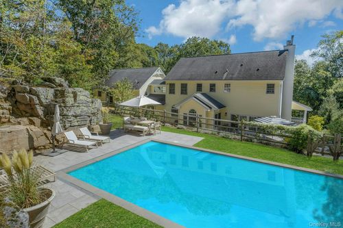7 Douglas Dr, South Salem, NY, 10590 | Card Image