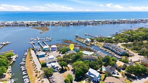 apt-702-105 Teakwood Dr, Carolina Beach, NC, 28428-4046 | Card Image