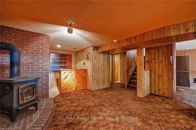705 Braeside Cres, House other with 4 bedrooms, 2 bathrooms and 2 parking in Kingston ON | Image 25