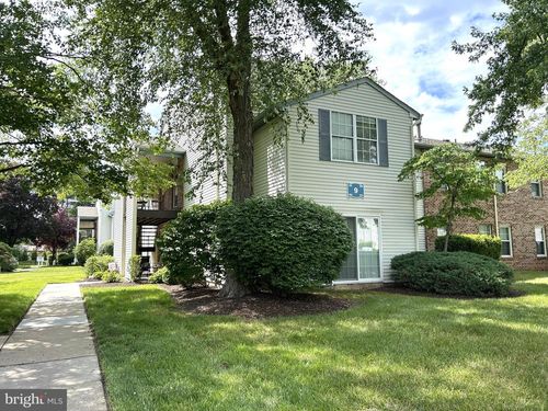 70 Center Lane Center Lane, MOUNT LAUREL, NJ, 08054 | Card Image
